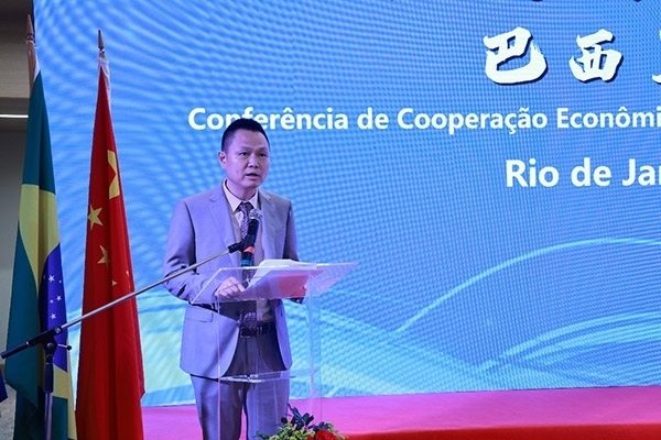 中國駐里約熱內(nèi)盧總領館副總領事王尉育在活動現(xiàn)場致辭。人民網(wǎng)記者 陳海琪攝