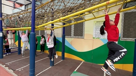 孩子從。校方供圖