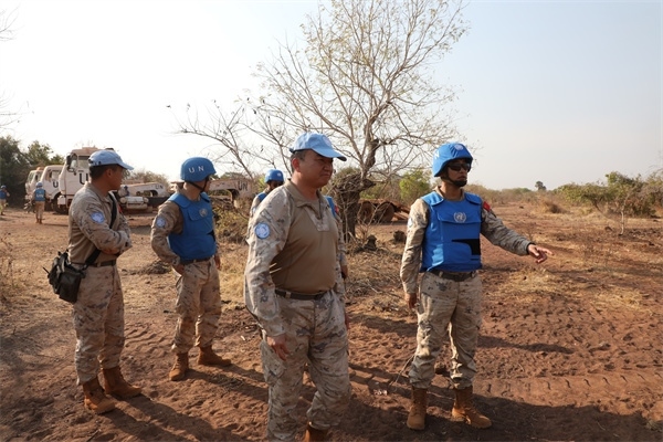 施工現(xiàn)場(chǎng)。張曉昆攝