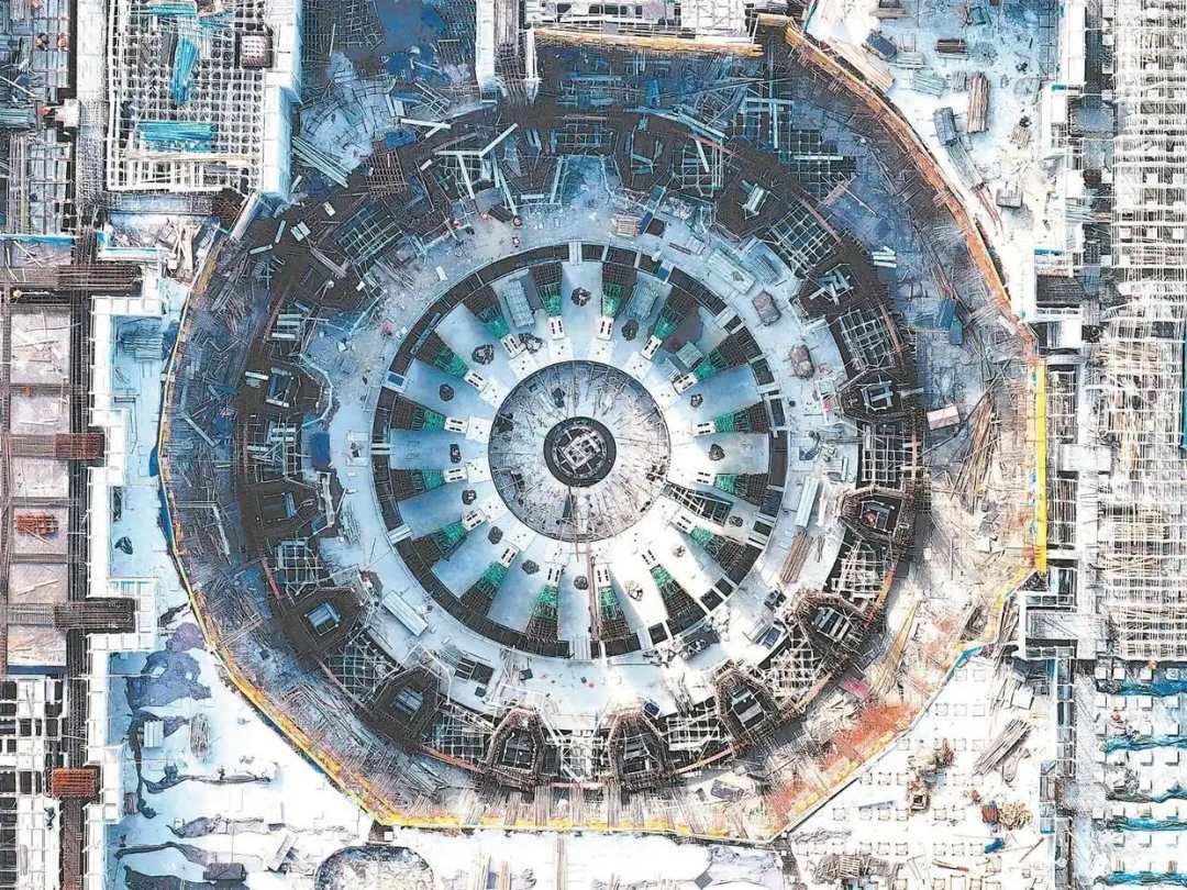 △中國(guó)科學(xué)院合肥物質(zhì)科學(xué)研究院等離子體所，緊湊型聚變能實(shí)驗(yàn)裝置（BEST）項(xiàng)目正加緊施工。