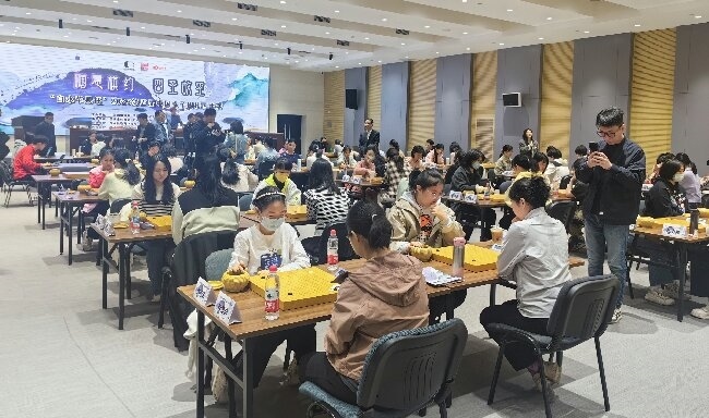 比賽現(xiàn)場(chǎng)。人民網(wǎng)記者 李乃妍攝