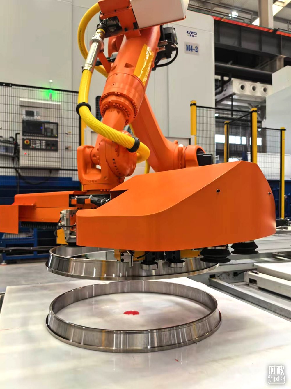 △洛軸產品。（總臺央視記者黎兵拍攝）