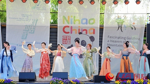 舞蹈《寄明月》。人民網(wǎng)記者 殷淼